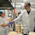 Vučić obišao kompaniju Yumis: Danas u Nišavskom okrugu 51.000 više zaposlenih nego pre 10 godina FOTO/VIDEO