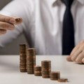 Keš kao štednja više nije siguran: Evo u šta je najbolje investirati u 2026. kako zaštiti vrednost novca