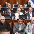 Poslanici nastavili raspravu o nepoverenju vladi