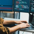 MUP upozorava mlade: Sve veći broj internet prevara i digitalnog nasilja