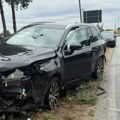 (Video) Automobil demoliran, srča svuda po putu Jezive scene na mestu nesreće: Vozilo bivšeg voditelja RTS-a uništeno, šteta…