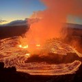 Spektakularna erupcija na Havajima: Pojavile se pukotine na krateru, lava se razliva na sve strane VIDEO