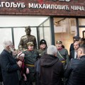 Otkriven spomenik Dragoljubu Mihailoviću, aktivistima zabranjeno da priđu