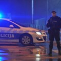 Otišao do auta po pištolj, pa zapucao: Detalji obračuna u Podgorici: Dvojica ranjena u noge, policija traga za napadačem…