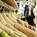 Francuska će kažnjavati kompanije koje previše često izbacuju na tržište novu odeću