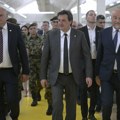 Gašić: Država će nastaviti da podržava "Jumko" u Vranju zbog velikog značaja te fabrike za ceo jug
