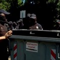 Policija uklonila prepreke na blokadi u Zemunu, građani najavlju da se uskoro vraćaju (Blog)