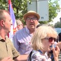 Većina blokada u Beogradu uklonjena, policija hapsila građane i pomerala vozila (Blog)