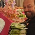 Harmonikašu koji je svirao na svadbi Zorice i Kemiša nudili plac Otkrio šta sve umesto novca dobija kao bakšiš!