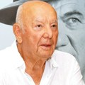 Odlazak zaljubljenika u „pokretne slike“ i fudbal: Preminuo Den Tana, fudbaler koji je postao član Američke filmske akademije…
