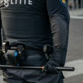 Holandska policija mlati demokratskim pendrekom! Uhapšeno 30 demonstranata, razbili ih suzavcem!