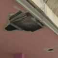 Pao deo plafona sa nadstrešnice vrtića "Biser", roditelji zabrinuti - traže detaljan pregled objekta