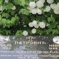 Održan pomen bratu i sestri ubijenim u napadu NATO-a na autobus Niš Ekspresa