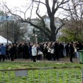 Studenti i građani zviždali okupljenima u Pionirskom parku, iz parka rodoljubive pesme