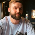 Zaboravili da ga pozovu na godišnjicu mature: "Mama mi je sve rekla", objava digla Srbe na noge