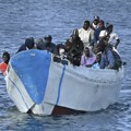 Nestalo 17 migranata iz Tunisa na putu ka Italiji, među njima i dete (5)