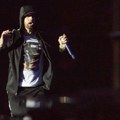 Eminema kritikuju zbog nove pesme