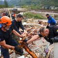 Spasilački timovi iz Srbije, Hrvatske i Slovenije uključili se u otklanjanje posledica poplava u BiH