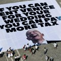 'Pobeda': Demonstranti slave Bezosovu promenu mesta venčanja u Veneciji
