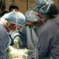 Sedmogodišnjoj devojčici majka donirala jetru Transplantacija izvedena u Turskoj o trošku RFZO