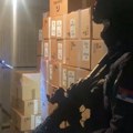 (Foto/video) Zaplenjeno oko pola miliona lekova s liste psihoaktivnih supstanci u Zemunu: uhapšena dvojica muškaraca