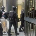 Saznajemo Vračarci spremali ubistvo u Beogradu: majka i sin nabavili pištolj, oružje pronađeno kod maloletnika