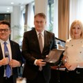 Visa i HALKBANK predstavile prvu Visa Business Signature karticu u Srbiji