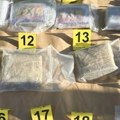 Čamcem prevozili kokain vredan milion evra, na plaži zaplenjeno 20 kg droge: Policija traga za dve osobe