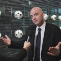 "Plan koji je predložio bio je uvredljiv": Premijer Velike Britanije isprozivao Infantina, FIFA ne zna šta je snašlo