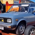 "Ljudi me pitaju koji je to auto" Gledaju, ne veruju! Zastava jugo 311 stigla čak do daleke Australije i radi, ide! A uz nju i…