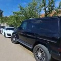 Vozni park na svadbi Lazića vredi milione evra Raspametićete se kada vidite kakve mašine stoje parkirane ispred njegove…