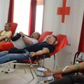 Humanost koja ohrabruje: Među dobrovoljnim davaocima krvi sve više mladih (foto)