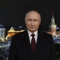 Da li je ovo uopšte Putin? Novogodišnje obraćanje ruskog lidera je pratila čitava Rusija, a jedan detalj je izazvao…