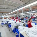 Turci ispraznili fabriku u Malom Zvorniku, ostavili ogroman dug za struju i radnike bez plate: Umesto novca nude i šivaće…