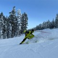 Veštački sneg spasio skijašku sezonu, dnevno na stazama oko 7.000 skijaša