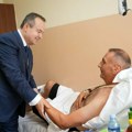 Dačić posetio povređenog policajaca koji se suprotstavio albanskom teroristi