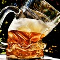 Alkohol skupa zabava? Čak i Nemci sada sve manje piju pivo?! Pivari kažu da od ujedinjenja zemlje nikad nije bilo gore