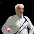 Prelević na protestu u Novoj Pazovi: Niko nije kriminalcima oblačio uniforme i puštao ih da prebijaju sopstvenu budućnost i…