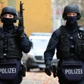 Haos u Nemačkoj: Policija razbila demonstracije u Gisenu (VIDEO)