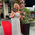 (Video) Vesna Dedić zablistala na promociji nove knjige: Ugostila najbliže na gala partiju, puno joj srce, ne skida osmeh sa…