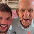 Umro najstariji influenser na svetu: Oglasio se njegov unuk tužnom porukom