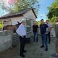 Glamočić u poseti porodici Majkić: Sloga, znanje i ulaganje su budućnost srpskog sela