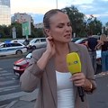 Репортерку убола оса пред укључење уживо: "Боли за попи*дит"! Камера је све снимила, а коментари су урнебесни