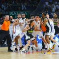 "On svašta priča o tuči, stalno se prepucavamo!" Jabusele otkrio šta se u svlačionici Panatinaikosa priča o haosu na meču Real…