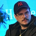 "Kažu da sam zbog para prešao u narodnjake": Isak Šabanović za Mondo o prodaji roka, depresiji i paklu slave