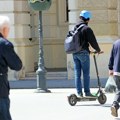 Nudili im “poklon”, a onda im odbijali novac od penzije: PIO upozorio na prevaru