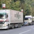 AMSS: Na granici sa Hrvatskom kamioni čekaju četiri sata