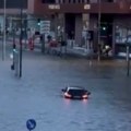 Jeziva situacija u Nemačkoj Snažna oluja napravila haos, bujice vode teku ulicama (video)