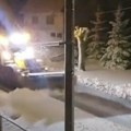 Oluja i sneg izazvali haos u Hrvatskoj: Zatvoreni autoput i Jadranska magistrala, crveni meteoalarm, udari vetra 170 km/h…