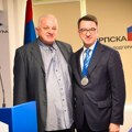 Udruženje novinara CG: Spomenica ruskom ambasadoru za očuvanje bratskih odnosa Rusije i Crne Gore